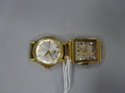 Deux boitiers de montres bracelet en or jaune...