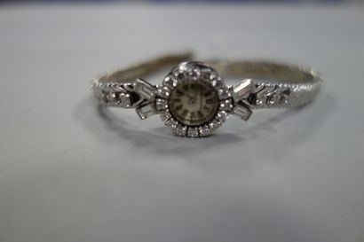 JAEGER LECOULTRE

Petite montre de dame en...