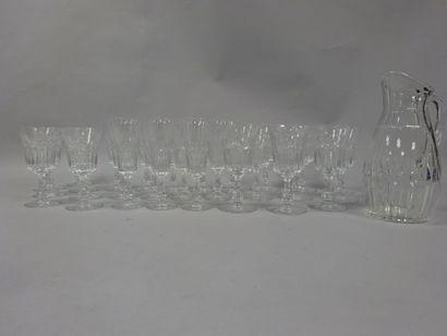 BACCARAT Partie de service de verres en cristal,...