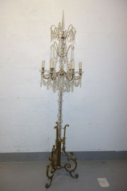 Lampadaire formant girandole En bronze doré,...