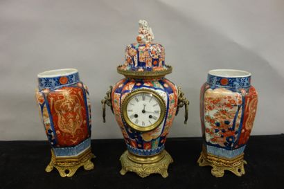 Potiche couverte en porcelaine Imari transformée...