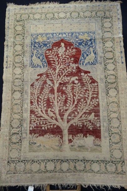 TURQUIE, Césarée
Tapis de forme prière en...