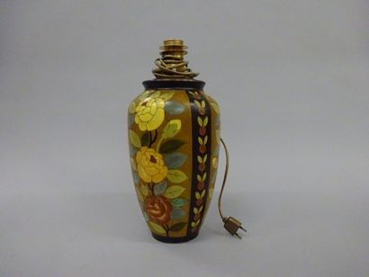 KERAMIS
Grand vase fuselé en faïence à décor...