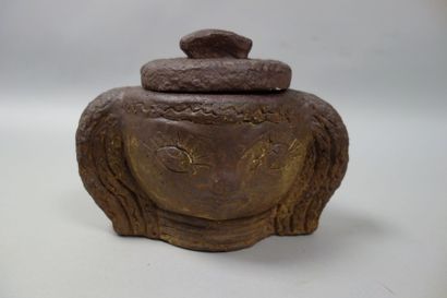 COLOMBO (XXème siècle)
Pot couvert en terre...
