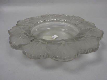 LALIQUE FRANCE
Coupe vide-poche à la bordure...