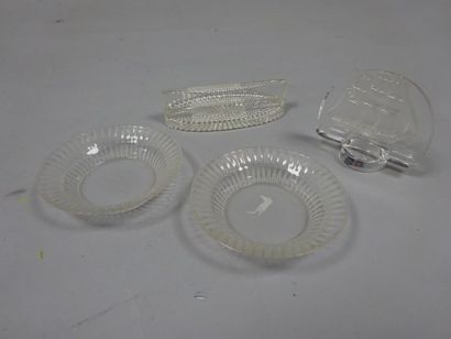 RENE LALIQUE (1860-1945)
Paire de beurriers...