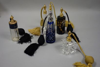 Marcel FRANCK
Lot de cinq flacons vaporisateurs...