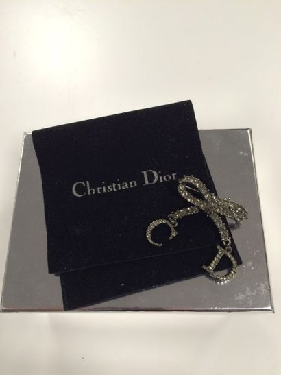 CHRISTIAN DIOR
Broche noeud à pendants 