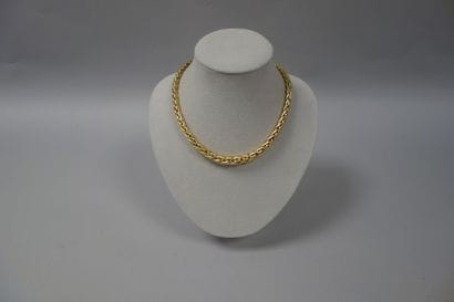 Collier à maille palmier en or jaune (750)....