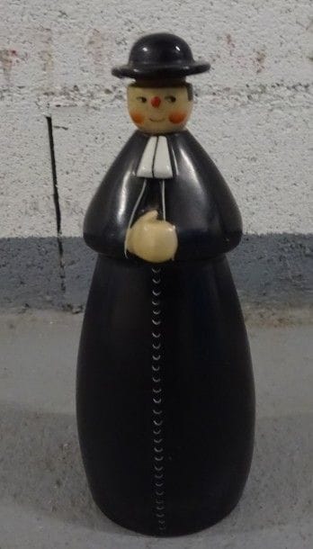 ROBJ (Jean BORN, XIXème-XXème siècle)
Ecclésiastique.

Bouteille...
