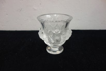 LALIQUE FRANCE
Vase en cristal en partie...