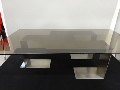ROCHE BOBOIS (attribué à)
Table basse.
Piètement...