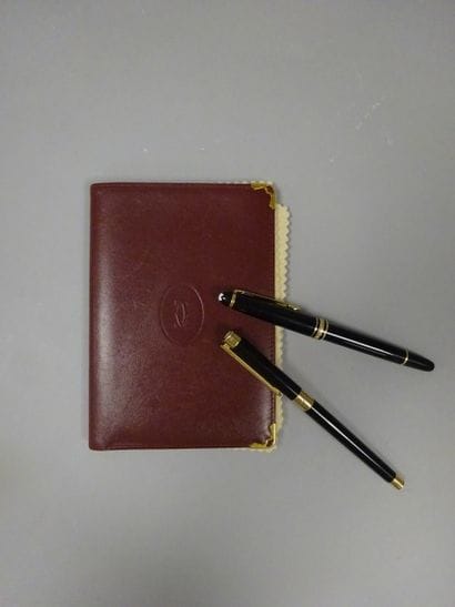 MONTBLANC ou CARTIER
Lot comprenant: 

-...