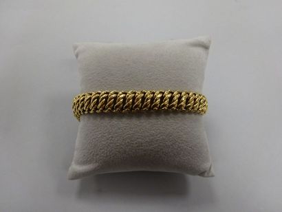 Bracelet souple en or jaune (750) à maille...