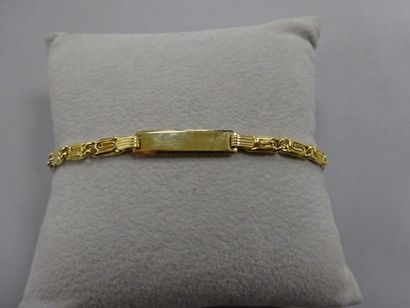 Débris de bracelet gourmette en or jaune...