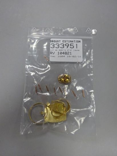 Lot de débris d'or jaune (min 375);

Poids...
