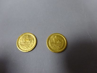 IRAN
Lot de 2 petites pièces en or.

Poids...