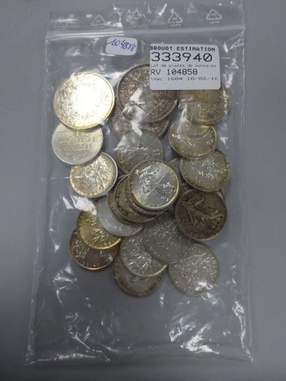Lot de pièces de monnaies en argent (925)...