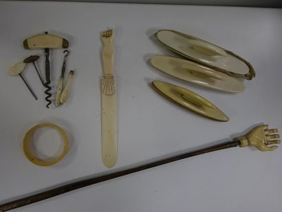 Lot d'objets divers en os, ivoire (pré-Convention)...