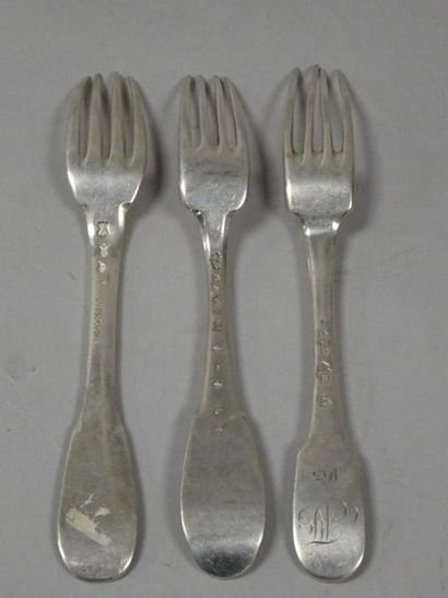 Lot de trois fourchettes en argent (925),...