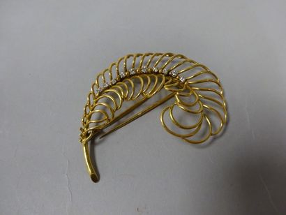 Clip de revers en or jaune (750) à motif...