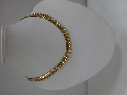 Collier ras de cou en or rose (750) à maille...