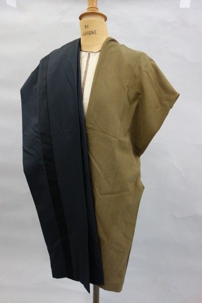 Yves SAINT LAURENT Rive Gauche
Lot comprenant...