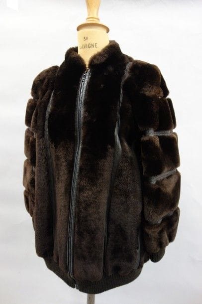 Christian DIOR Boutique fourrure, Paris 
Blouson...
