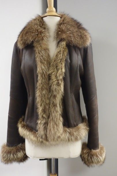 VENT COUVERT, Paris
Blouson style aviateur...