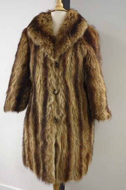 Long manteau en marmotte rousse, col châle,...