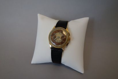 Montre chronomètre bracelet d'homme, boitier...