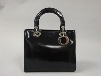 Christain DIOR Paris
Sac modèle Lady Dior...