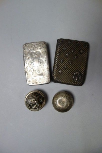 Boîte rectangulaire en argent (925) à décor...