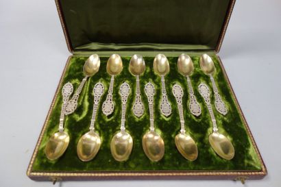 PUIFORCAT
Coffret comprenant 12 petites cuilleres...