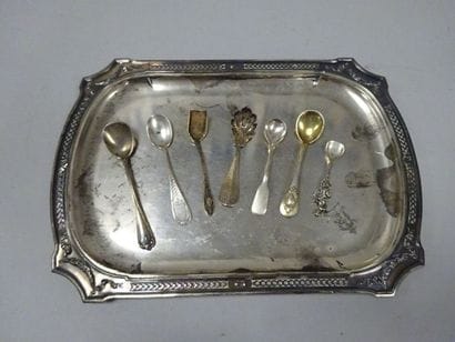 Petit plat à cartes en argent (925) de forme...