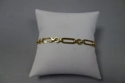 Bracelet gourmette en or jaune (750) à maillons...