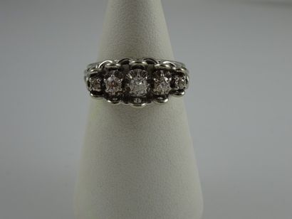 Bague monture en or gris (750) et platine...