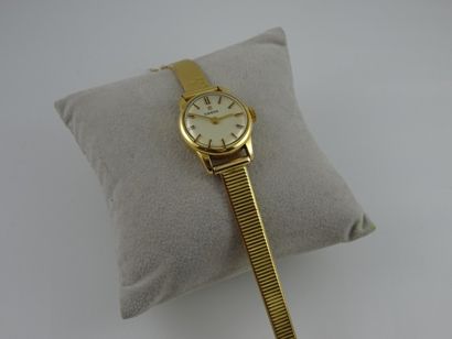 OMEGA
Montre bracelet de dame en or jaune...