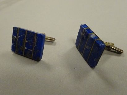 Paire de boutons de manchettes en argent...