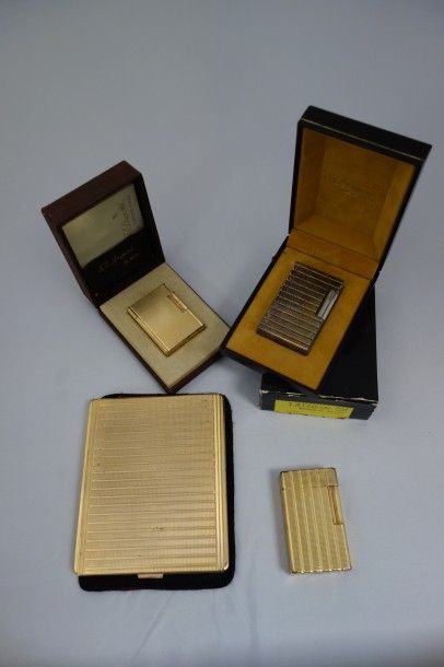 S.T. DUPONT et divers
Lot comprenant trois...