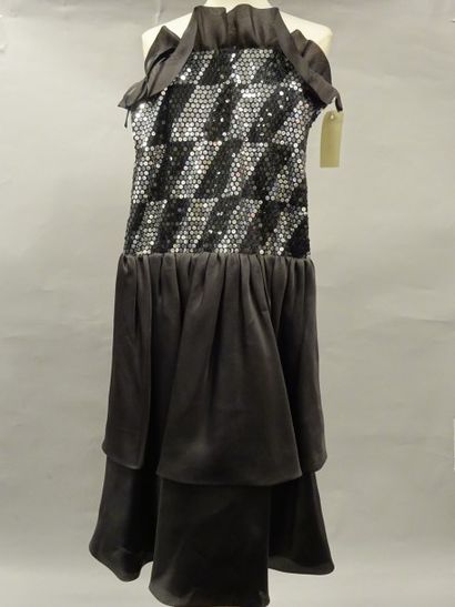 COURREGES
Robe bustier à fines bretelles...