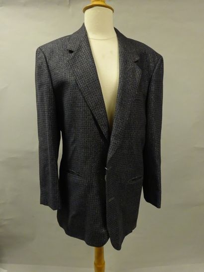 Yves Saint LAURENT
Veste d'homme. 

TORRENTE

Veste...