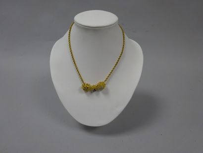 Collier ras de cou en or jaune (750), la...