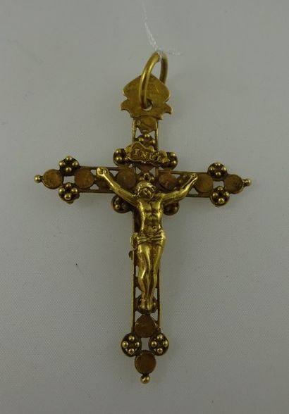 Pendentif crucifix en or jaune (750).

1809-1819....