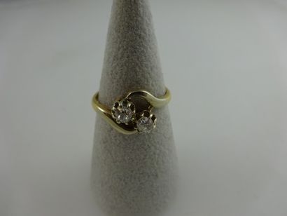 Bague toi et moi en or jaune (750) ornée...