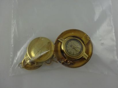 Lot d'or jaune (375 min) comprenant: 

-...