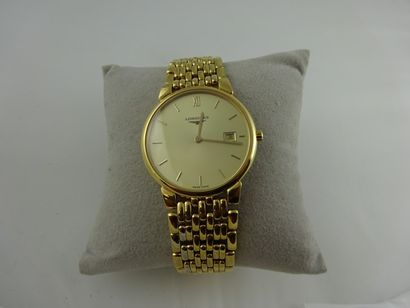 LONGINES 
Montre bracelet d'homme en acier...