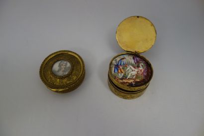 Ensemble de deux boîtes rondes en laiton...