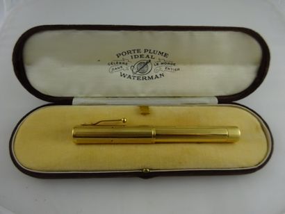 WATERMAN 
Stylo plume en or jaune (750)....