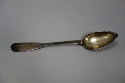 Une cuiller à ragout en argent (925). 

Gravée...